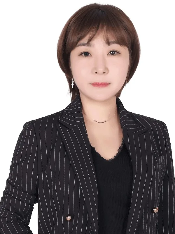 신이은